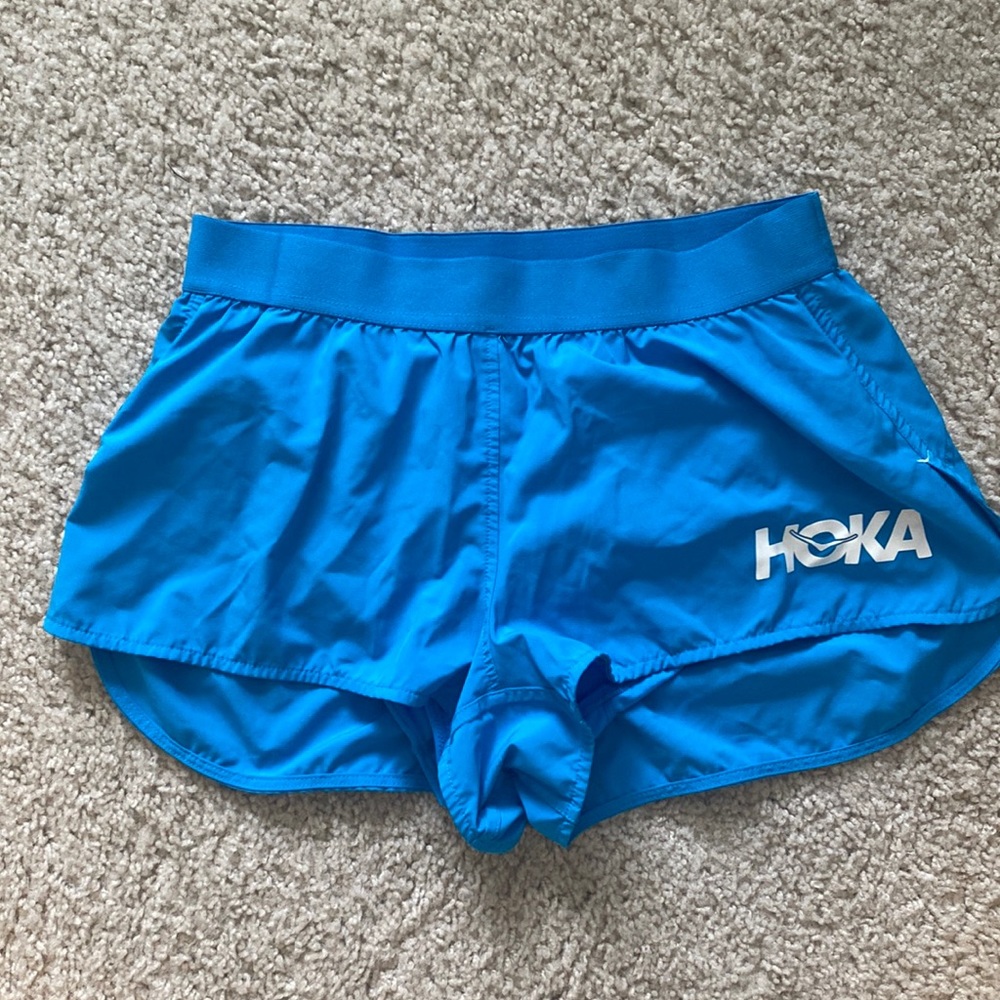 Flowy Hoka shorts